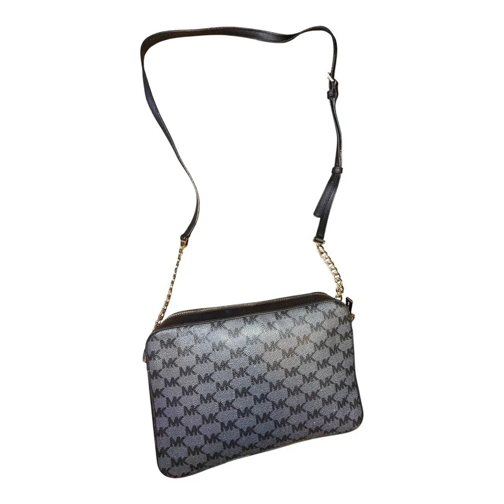 Michael Kors Jet Set Large East West Crossbody Signature Leather Bag Handbag